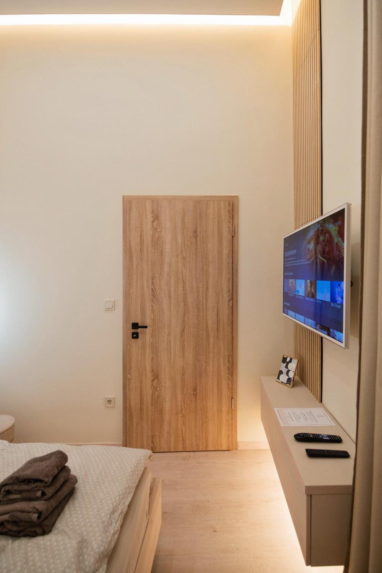 Hubner Apartment Budapeste Exterior foto